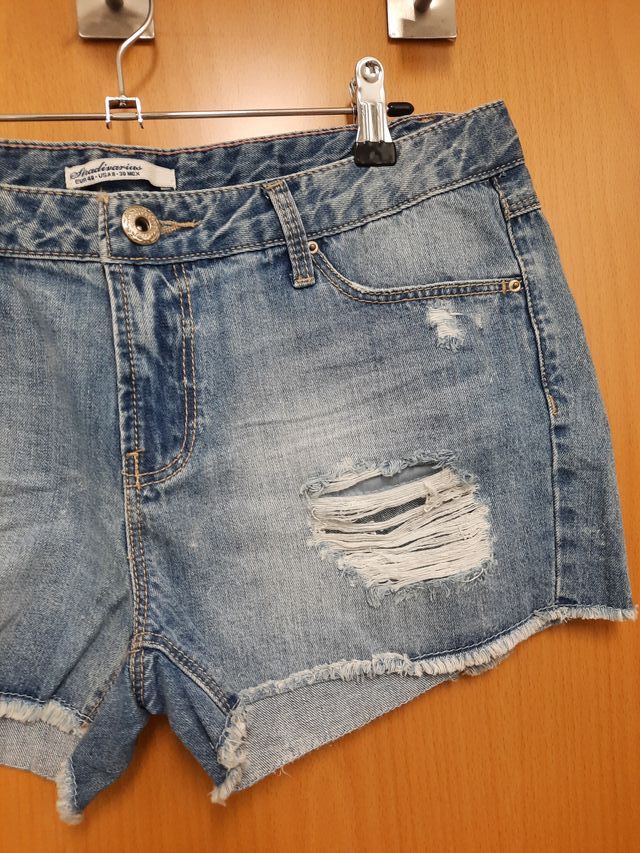 Pantalón corto vaquero azul a estrenar