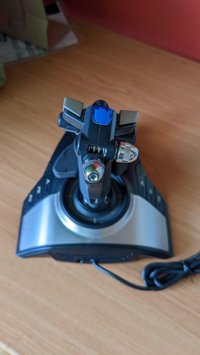 Joystick Saitek CYBORG Evo