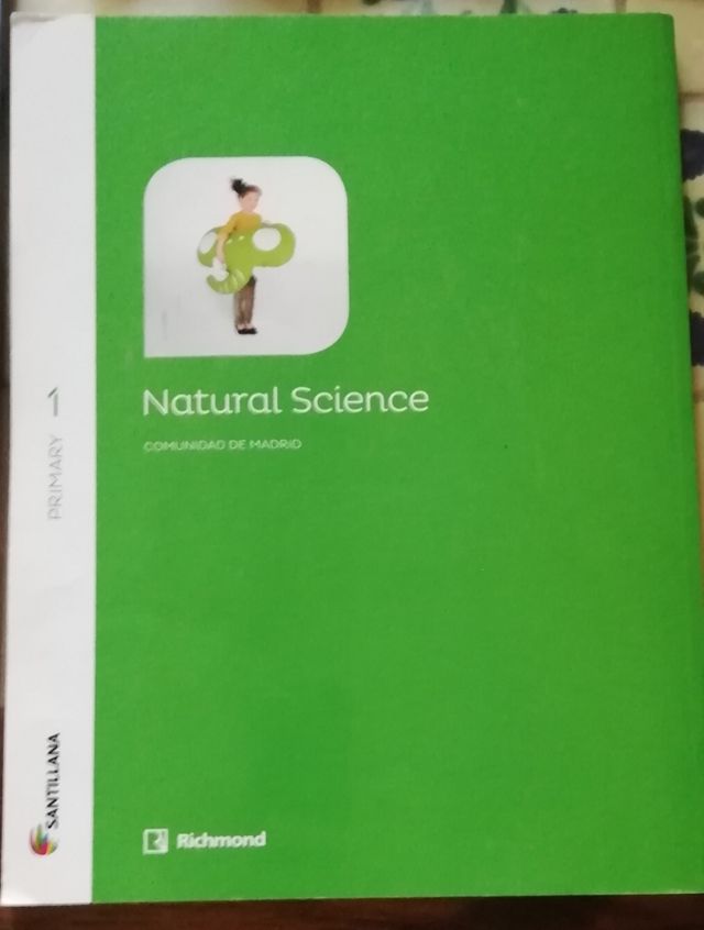 Libro de Naturales de primero EP