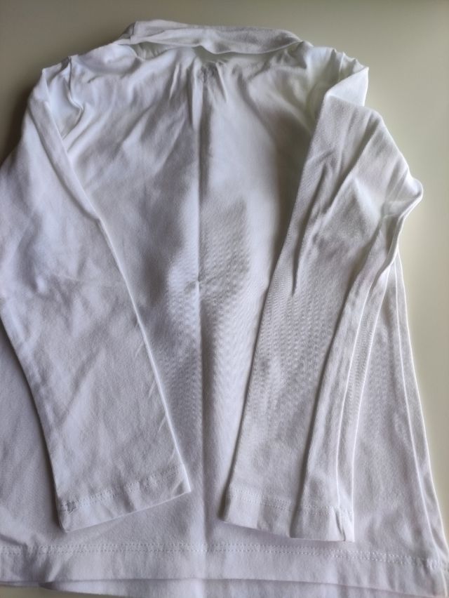 Camiseta niña cuello vuelto talla 4/5