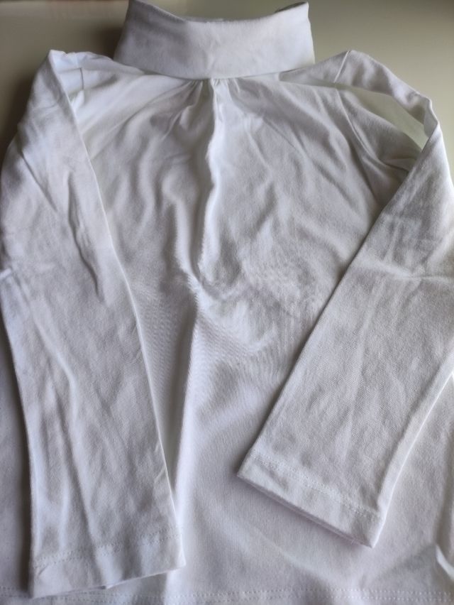 Camiseta niña cuello vuelto talla 4/5