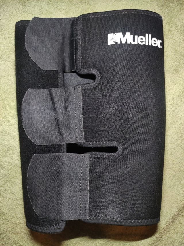 Rodillera de neopreno Mueller nueva a estrenar