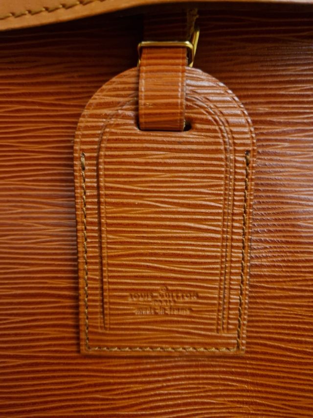 Louis Vuitton streamer bag epi leather Golden brow