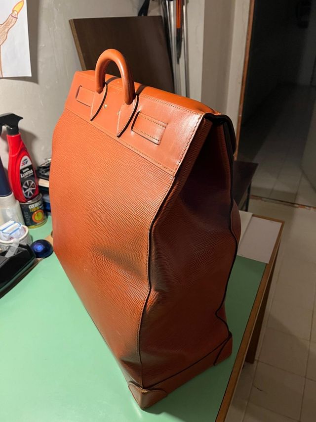 Louis Vuitton streamer bag epi leather Golden brow