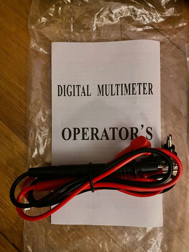 Nuevo! Multi-metro Profesional AC-DC DT9205A