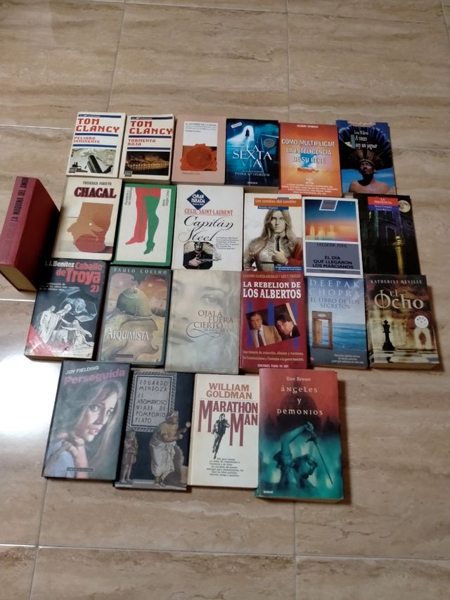 libros 4€ unidad, lote de 4 por 15€