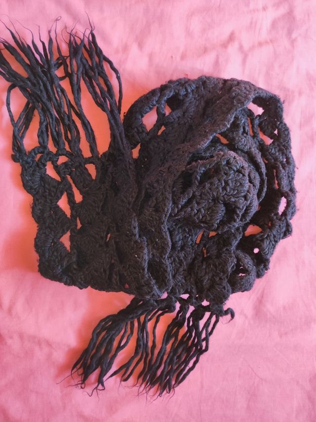 Bufanda calada negra