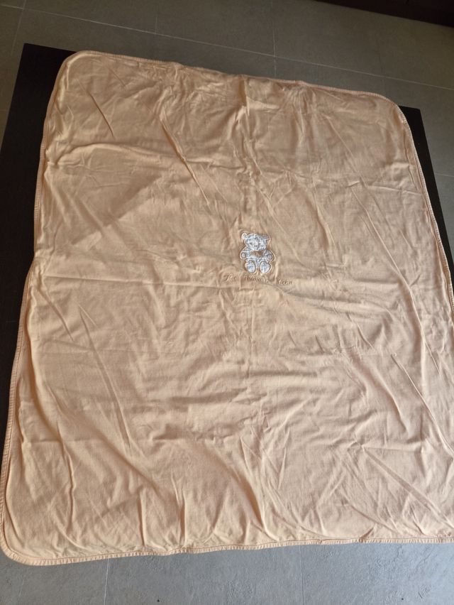 ropa de cuna: edredón y mantas