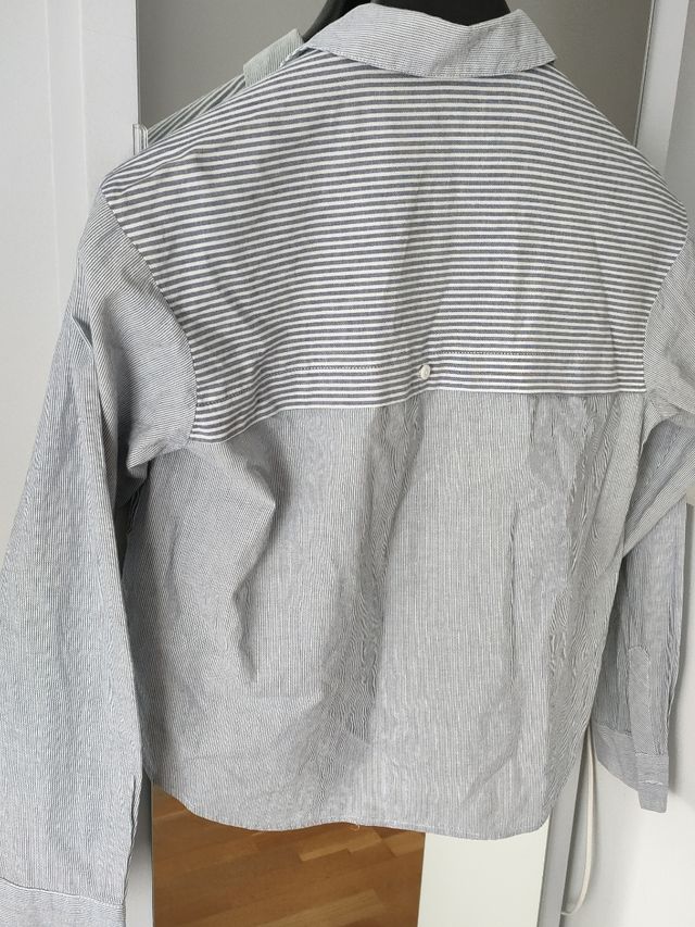 camisa oversize corta