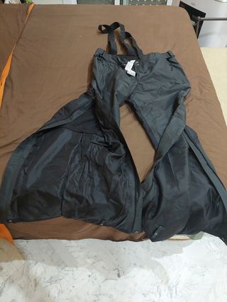 Pantalon Quechua nieve/esqui a estrenar talla L-XL