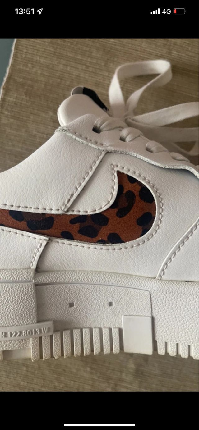 Nike air force 1 pixel