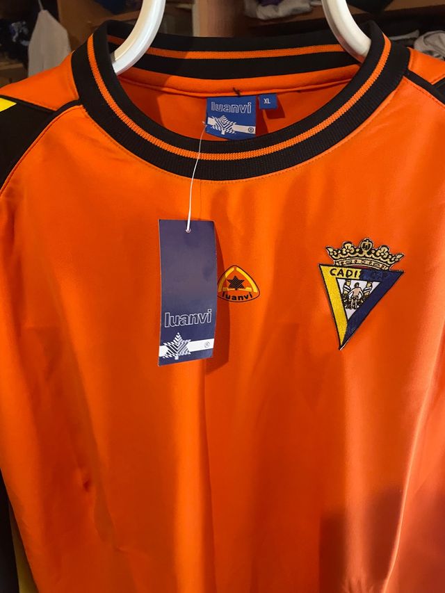 Camiseta fútbol Cádiz cf luanvi resto de tienda 
