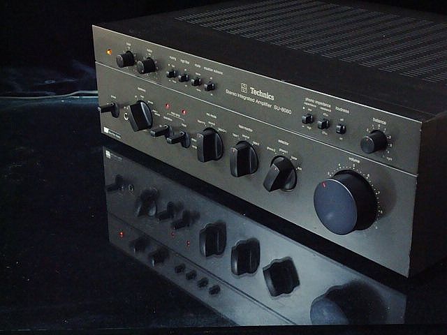 Amplificador TECHNICS SU-8080