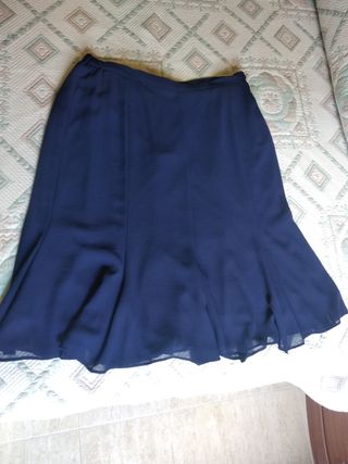 Conjunto blusa/falda.