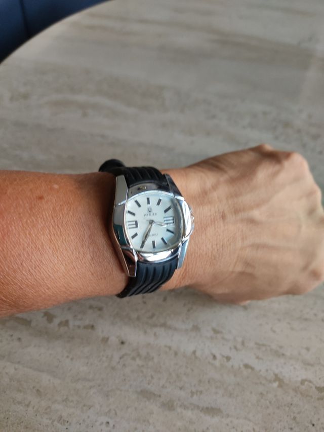 Reloj Atelier funciona perfectamente