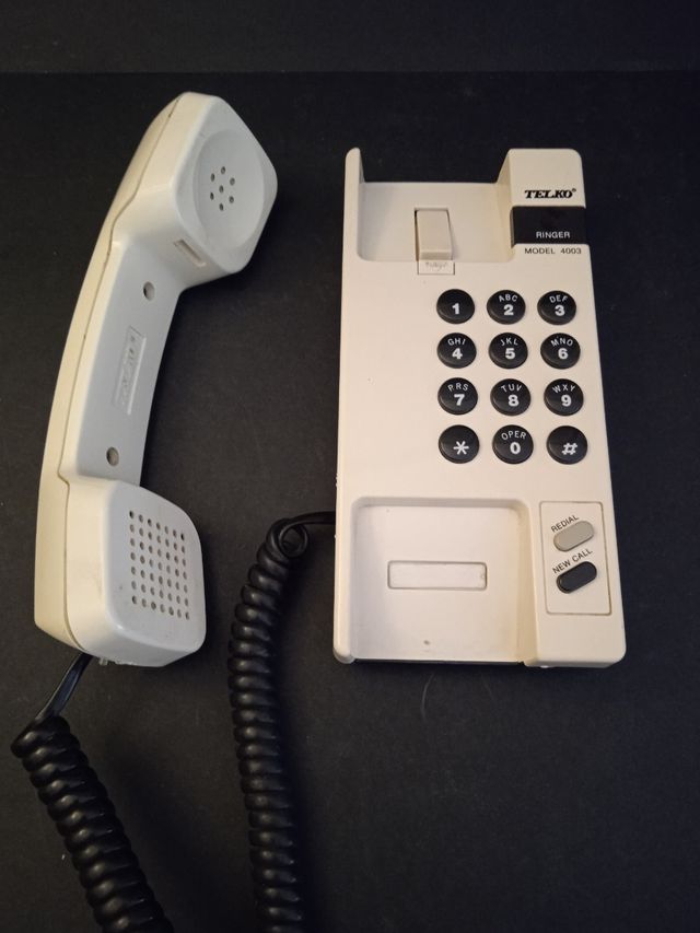 Teléfono fijo vintage Telko
