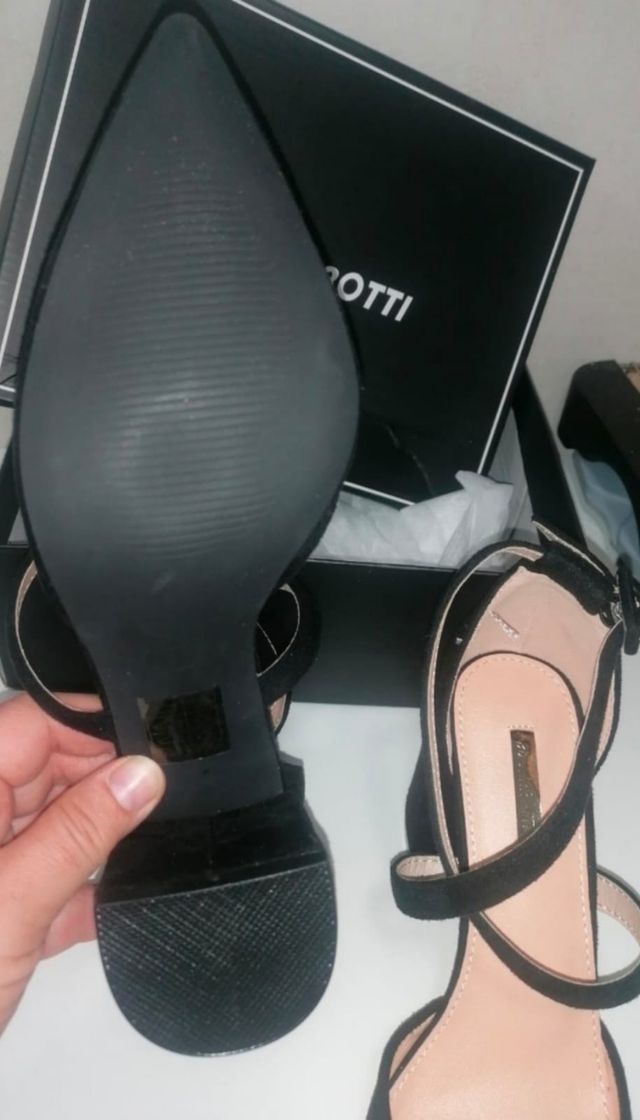 Zapatos tacón negros