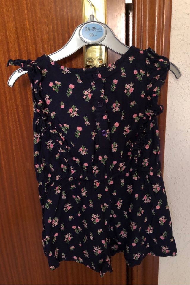 Mono sin mangas con estampado floral