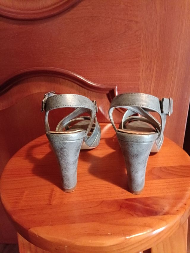 Sandalias plateadas mujer N" 35