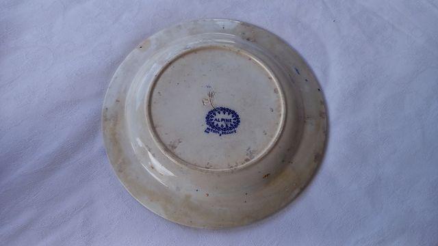 Plato antiguo de porcelana de Petrus Regout
