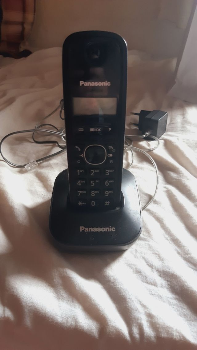 Teléfono panasonic kx-TGB610SPB