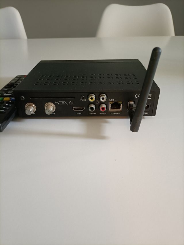 receptor engel rs8100hd