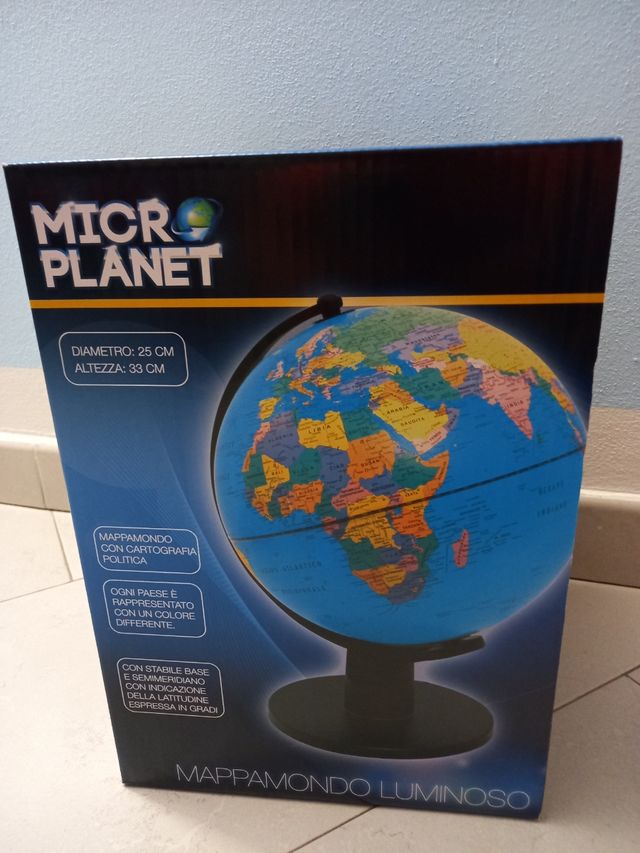 Mappamondo luminoso nuovo