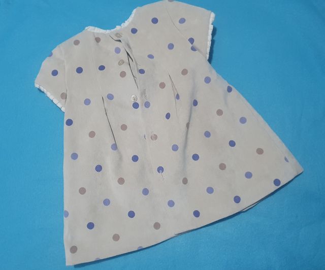 Vestido de bebè