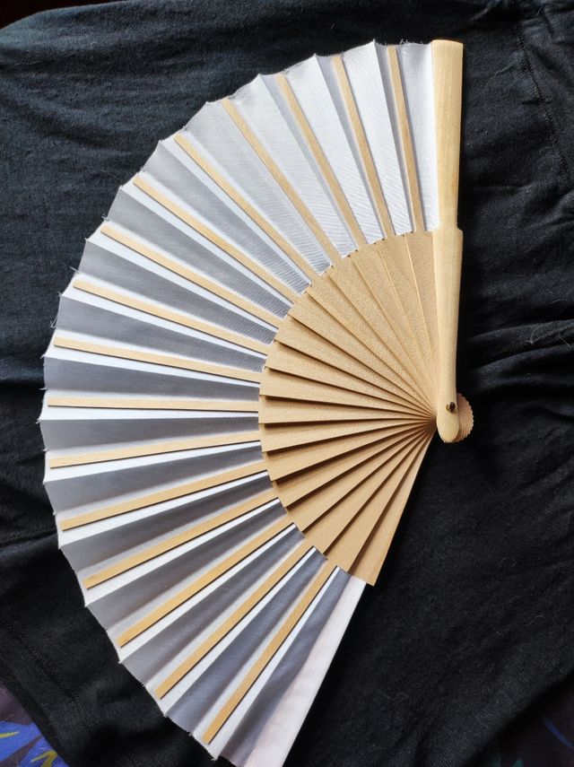 Abanico blanco