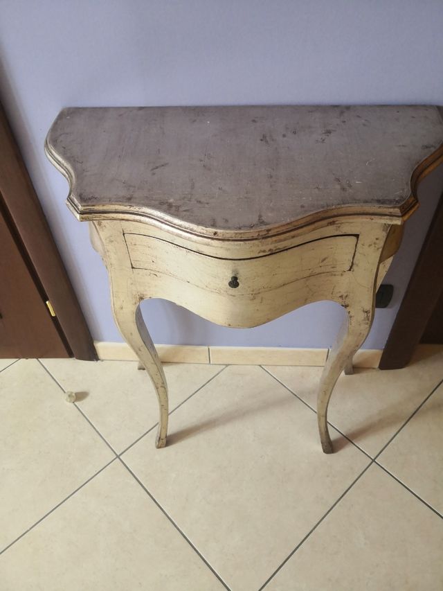 mobiletto in foglia argento