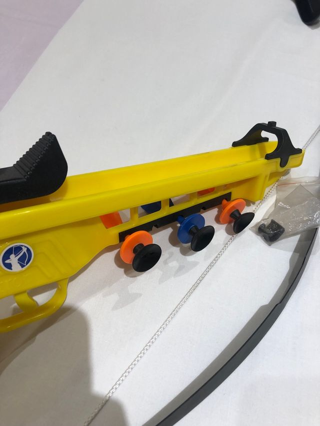 Ballesta con ventosa