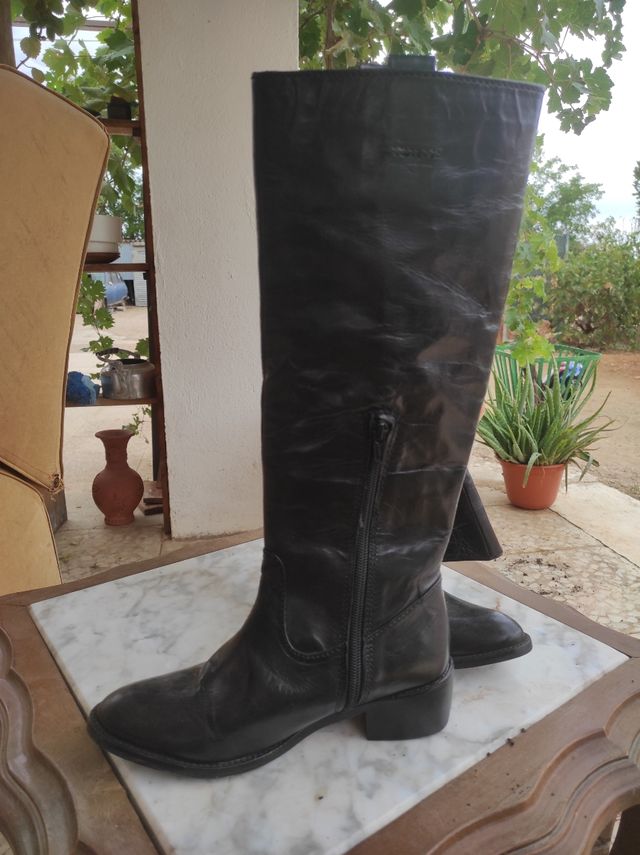 Botas de piel