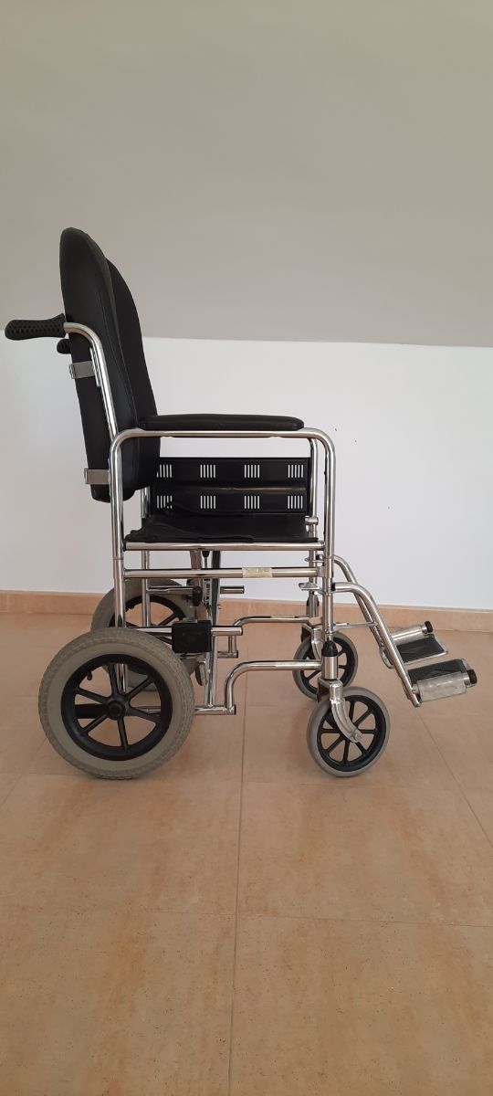 Lote de silla de ruedas y andador
