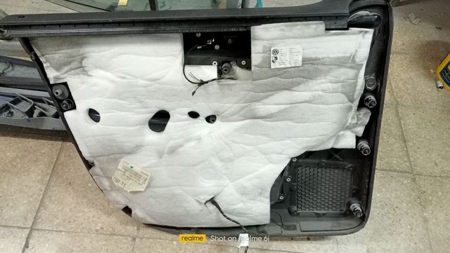 panel puerta delantera derecha Volkswagen Touareq