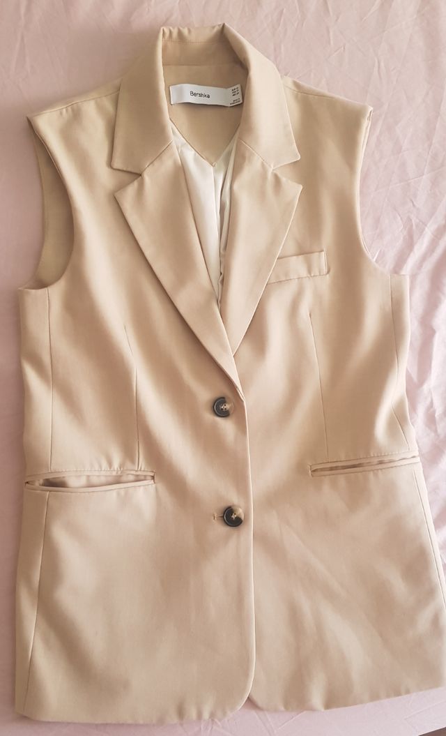 chaleco largo bershka