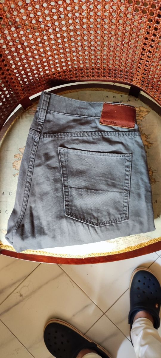 Dockers Straight Fit W33L30