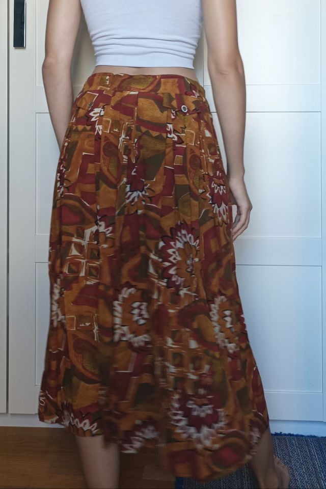Midi skirt