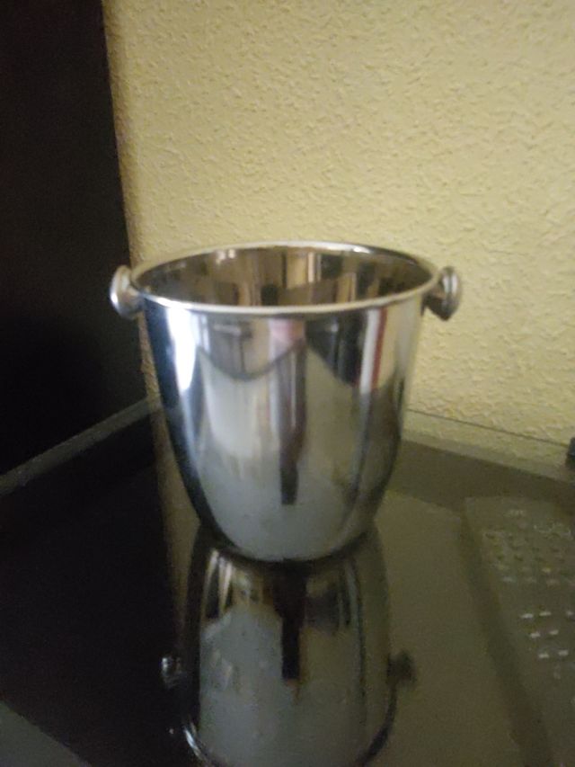 Cubitera acero inoxidable.