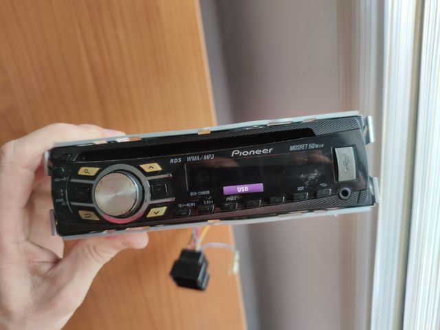 auto rradio cd Mp3 con entrada usb y entrada auxil