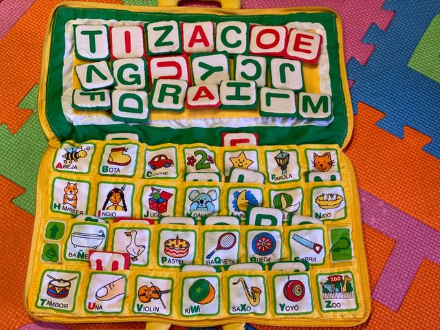 Mi primer ordenador de tela letras con velcro