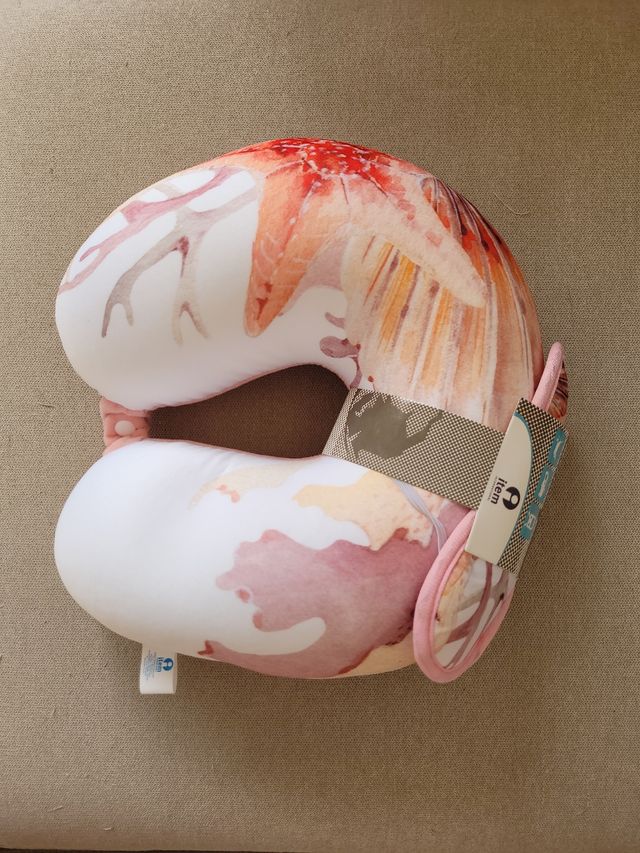 pack de almohada de viaje con antifaz