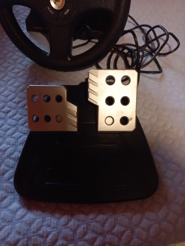 VOLANTE Y PEDALES PLAYSTATION