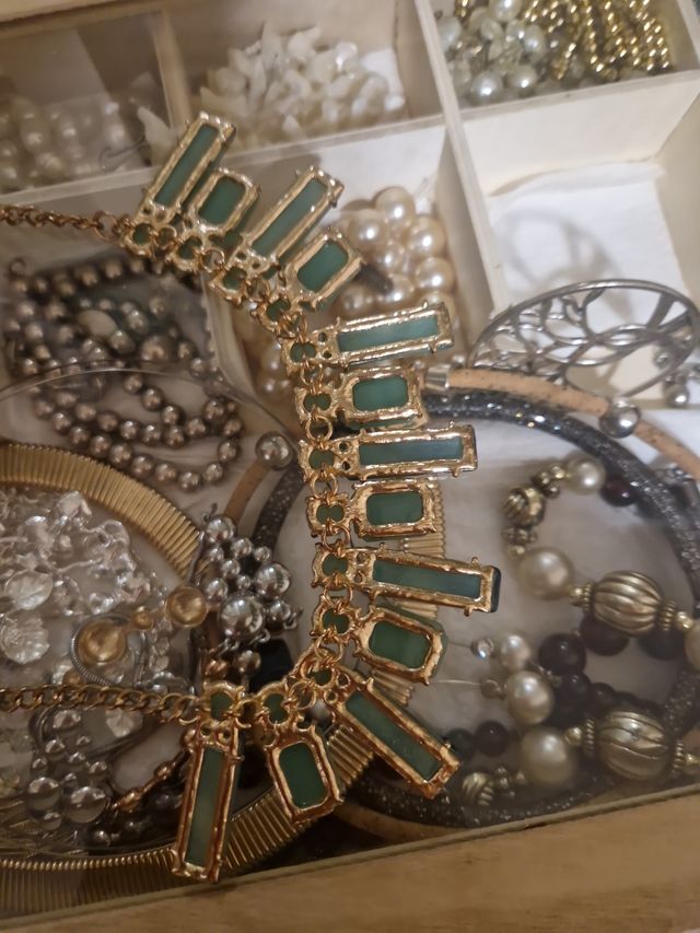 5€ cada uno EXCEPTO última foto .