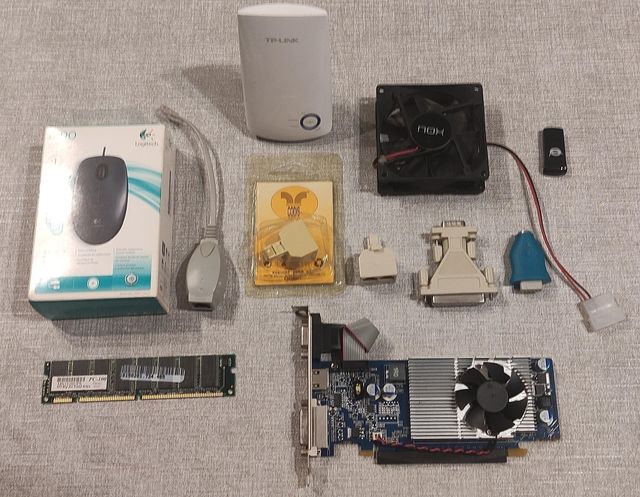 Vendo Surtido de Componentes Informáticos Usados