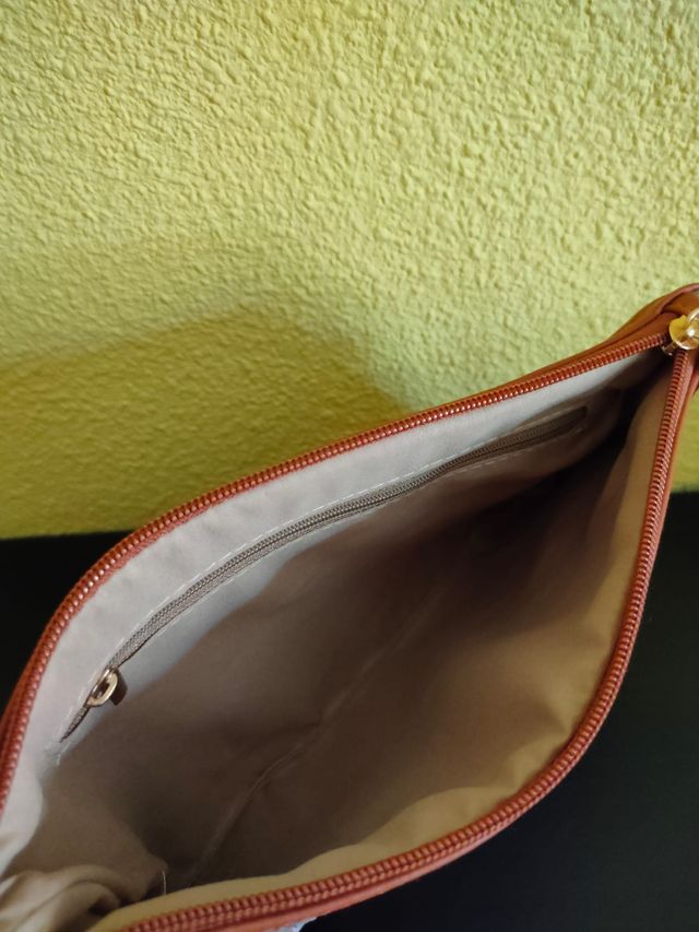 Bolso clutch de color