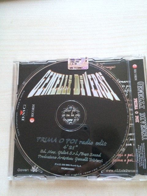 CD SINGOLI GEMELLI DIVERSI