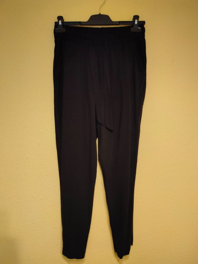 Pantalón negro C&A talla 38
