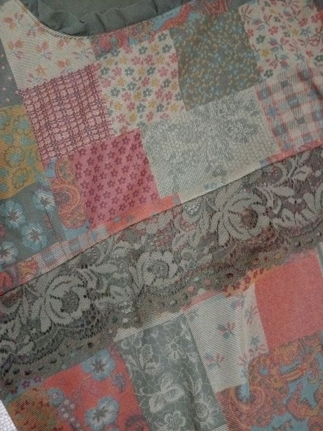 top encaje M semi nuevo 38 aprox