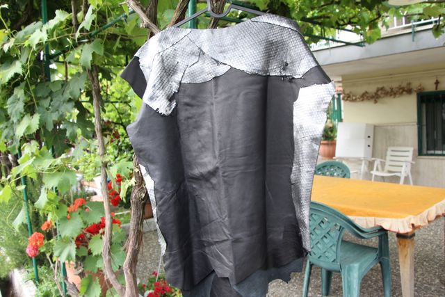 Villain- Blusa lunga in pelle argento  FRS26