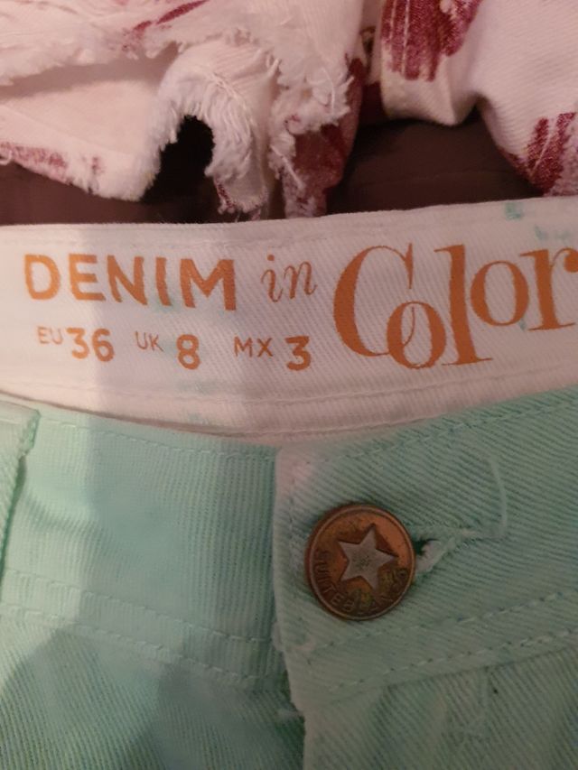 3 pantaloncini insieme